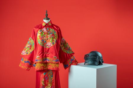 物品,服装,龙凤褂,头盔,中国风,特写