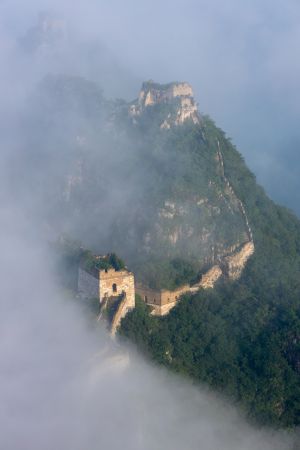 中国,箭扣长城,北京,历史古迹,自然风光,森林,雾,俯瞰,航拍,植物,树木,建筑,山川