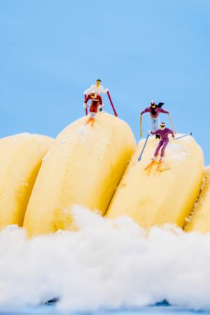香蕉,微缩模型,滑雪,特写,水果,运动,棉花,物品,美食