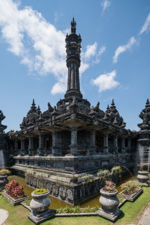 传统建筑,寺塔,印度尼西亚,巴厘岛,建筑,雕塑,自然风光,宗教文化,历史古迹,国外