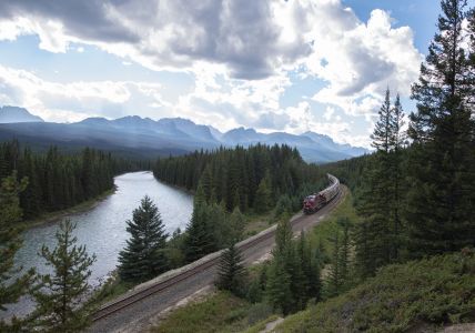 白云,天空,自然风光,山川,森林,交通工具,火车