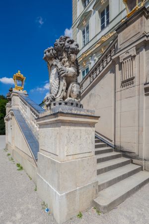 雕像,雕塑,德国,慕尼黑,城镇,建筑,教堂,宗教文化,历史古迹,民俗风情,国外,现代建筑,传统建筑,寺塔