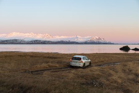 冰岛,东部海岸线,自然风光,山川,湖泊,天空,交通工具,汽车,国外,轿车,SUV,赛车