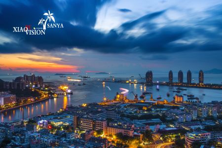 城镇,都市,建筑,夜晚,乌云,天空,江河