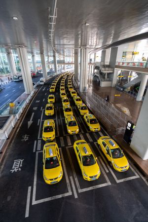 黄色出租车,轿车,运输,成一排,道路,生活工作,建筑,全景,出租车,交通工具,汽车,重庆,中国,旅游