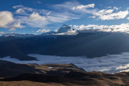 自然风光,天空,白云,雪山,中国,四川,川西