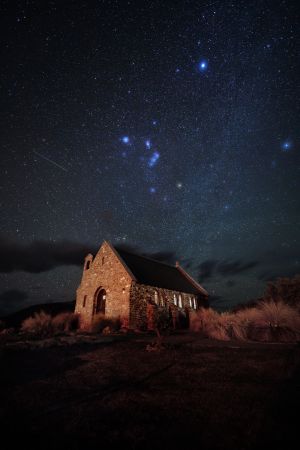 夜晚,天空,自然风光,天文,星星,星空,仰拍,建筑,道路,植物,青草,乌云