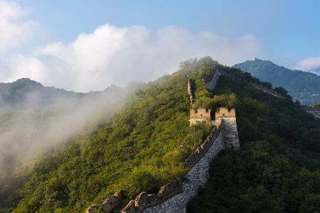 建筑,中国,北京,箭扣长城,历史古迹,自然风光,森林,山川,天空,白云,植物,树木,雾