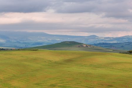 自然风光,平原,天空,草原,山川,白云,全景,建筑,现代建筑,体育场馆