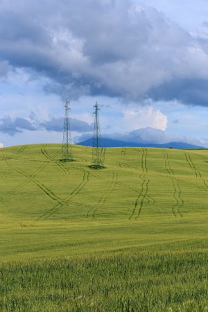 自然风光,草原,高原,天空,白云,全景,建筑,现代建筑