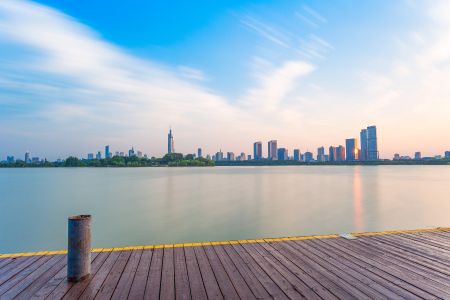 城镇,天空,建筑,江河,桥,都市,白云,植物,树木,太阳