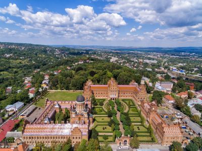 国外,城镇,自然风光,天空,植物,树木,白云,乌克兰