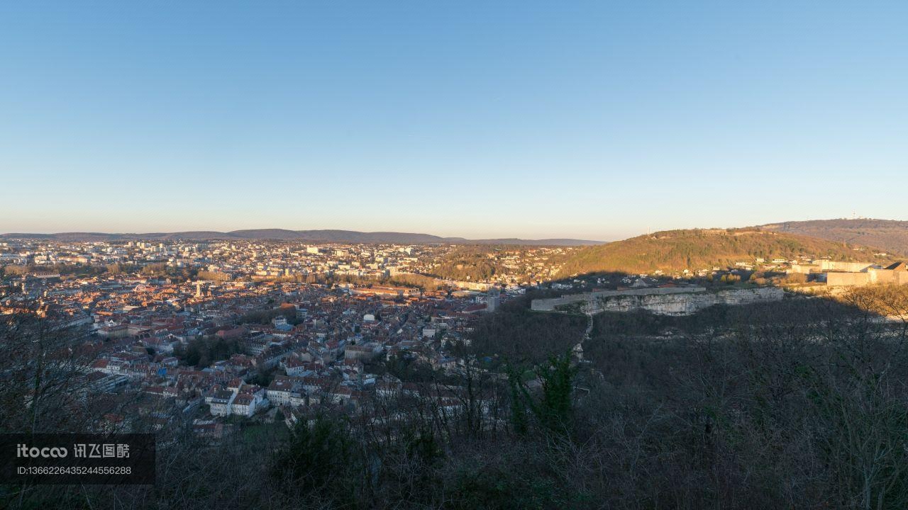 山峦,山路,传统建筑