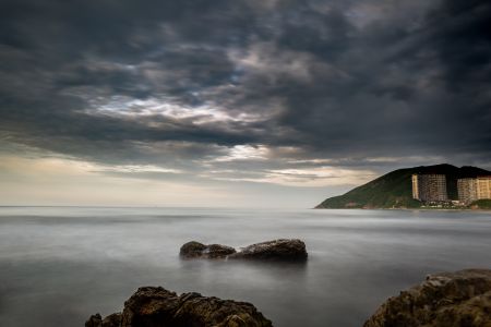 自然风光,天空,乌云,海洋,建筑,山川