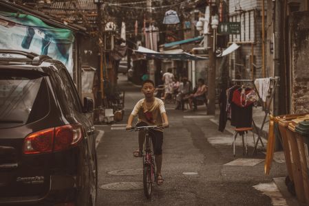 儿童,自行车,馒头山,杭州,街道,生活工作,人像,交通工具,全身像,建筑,抓拍人像,汽车