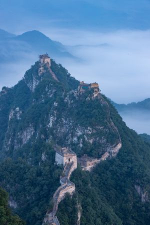 中国,北京,航拍,箭扣长城,历史古迹,自然风光,森林,山川,天空,雾,俯瞰,植物,树木,建筑
