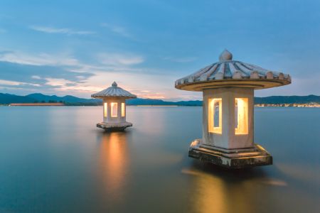 建筑,自然风光,历史古迹,天空,江河,湖泊,白云,山川