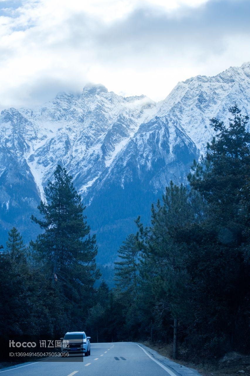 自然风光,雪山,白云