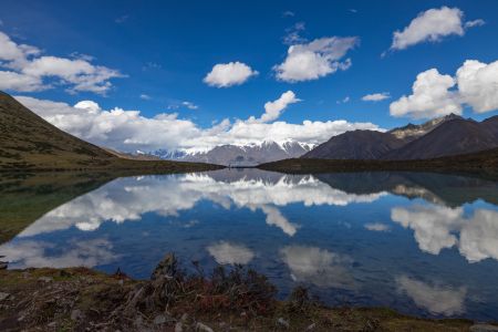 湖泊,川西,中国,四川,自然风光,天空,草原,白云,山川,植物,青草