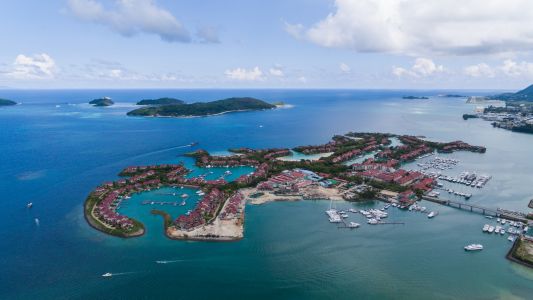 自然风光,海岛,海洋,白云,天空