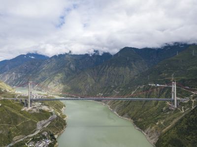 自然风光,江河,山川,桥,白云