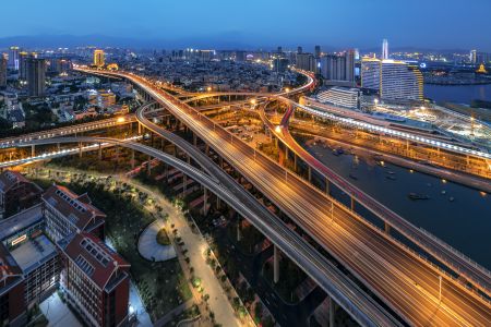 建筑,夜晚,都市,航拍,俯瞰,都市夜景,道路,桥,城镇,高架桥,湖泊,江河,天空,植物,树木,交通工具,汽车