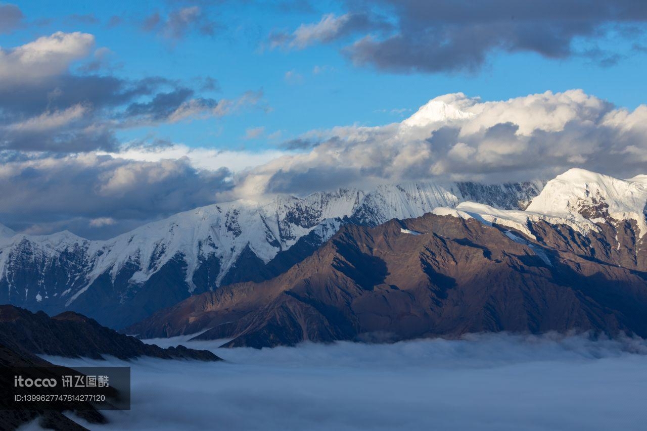 自然风光,雪山,白云