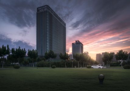 建筑,现代建筑,自然风景,街道,天空,城镇