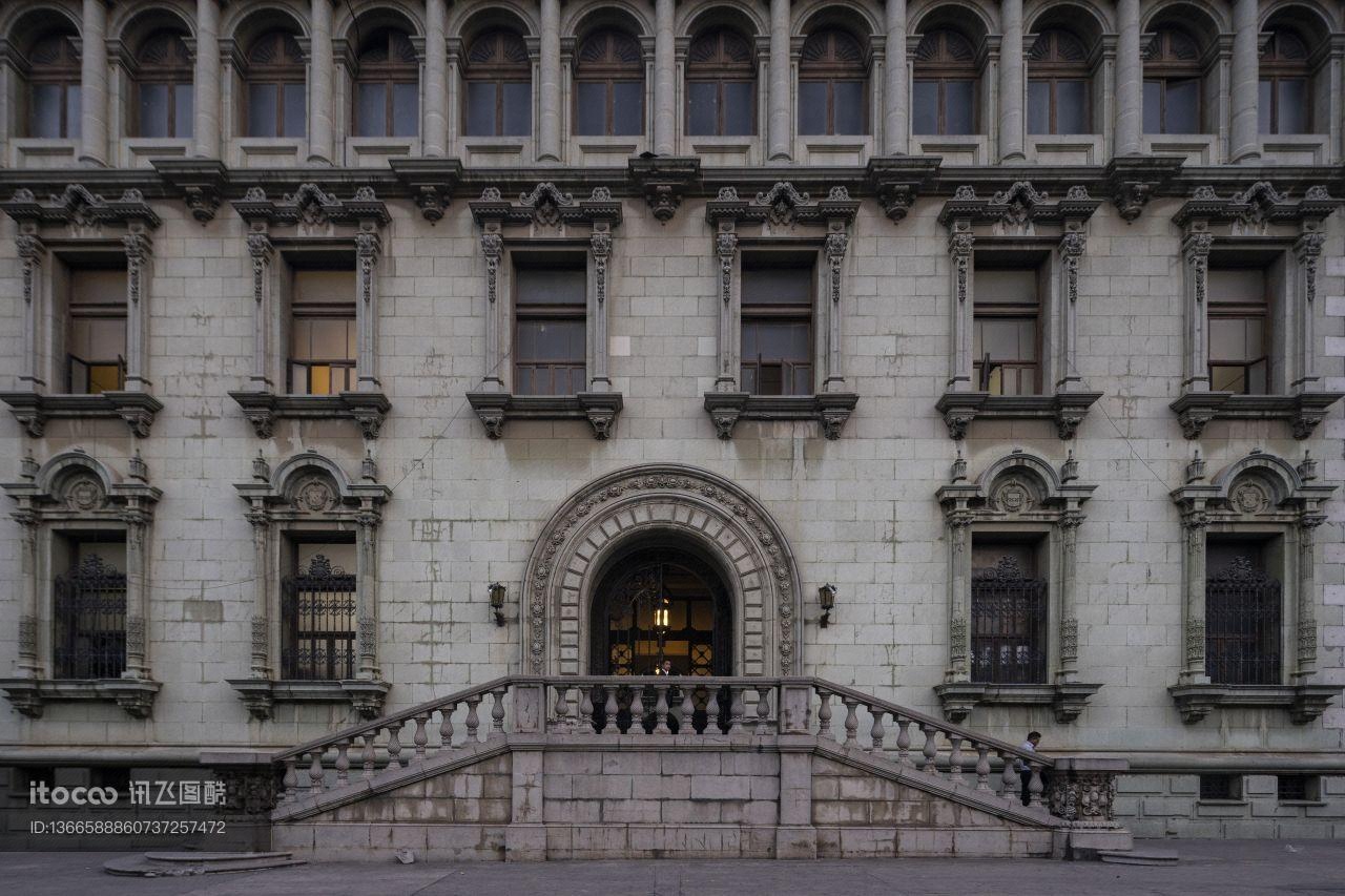 危地马拉,自然风光,生活工作