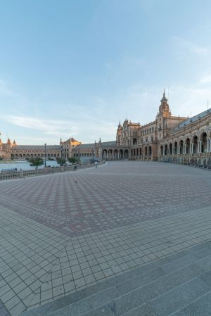 建筑,现代建筑,传统建筑,城楼,江河,天空,城镇