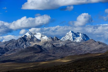 雪山,山峦,自然风光,山川,天空,草原,冰雪