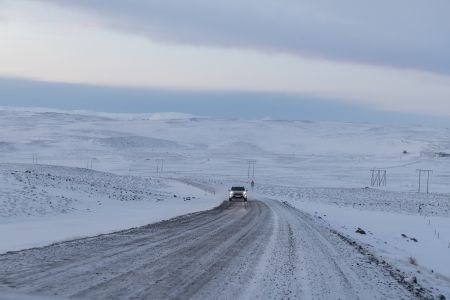 自然风光,雪,雪山,天空,交通工具,汽车,冰岛