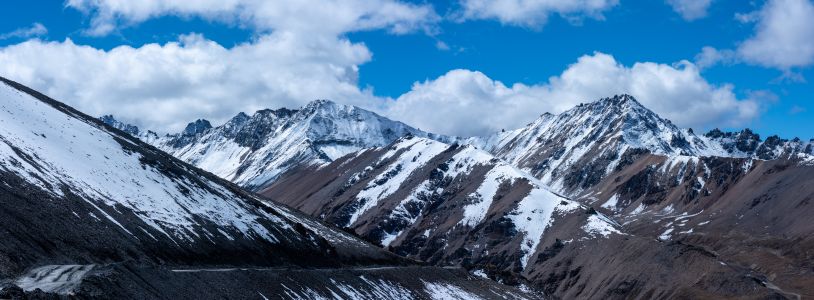 雪山,草原,自然风光,山川,天空,全景