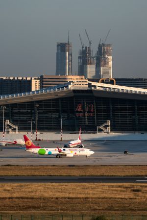 飞机,天空,交通工具,城镇,生活工作,特写,白云