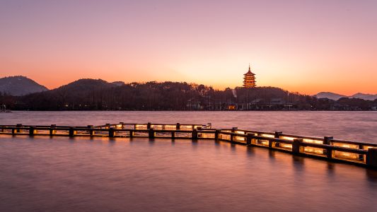 自然风光,晚霞霞光,天空,森林,湖泊,江河,历史古迹,桥,建筑