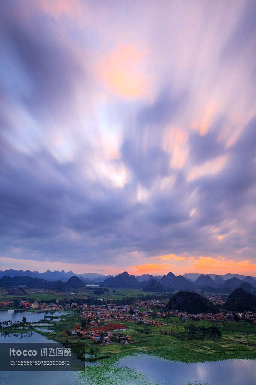 天空,霞光,湖泊