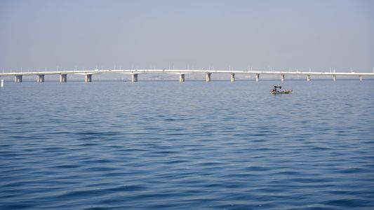 自然风光,全景,湖泊,道路,桥,交通工具,船