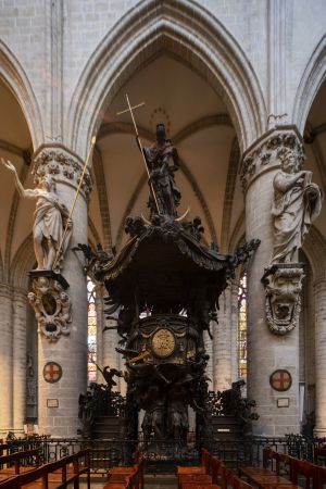 教堂,教堂内部,雕塑,建筑,城镇,历史古迹,宗教文化,比利时