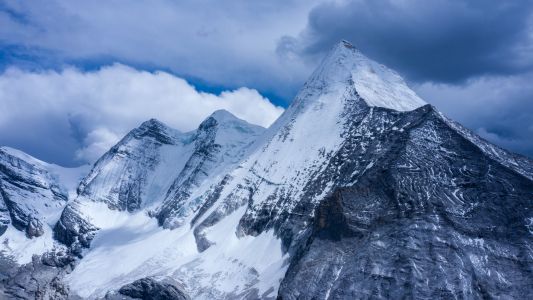 自然风光,雪山,雪,白云,山川,天空