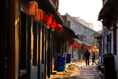 建筑,街道,历史古迹,城镇,村镇,特写,天空,道路,植物,青草