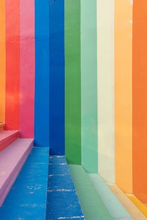 台阶,墙壁,彩虹色,物品