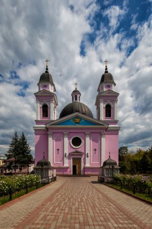 建筑,天空,白云,城镇,道路,历史古迹,乌克兰