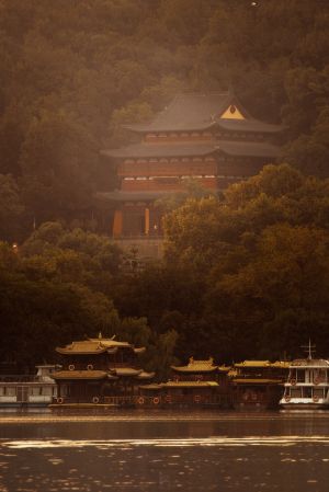 森林,寺庙,自然风光,建筑,全景,城镇,湖泊,船,交通工具