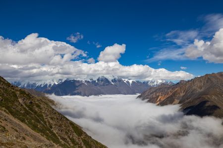 自然风光,白云,雪山,全景,天空