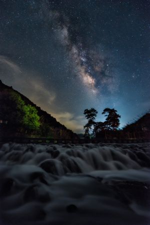 自然风光,星空,夜晚,星星,江河,植物,树木