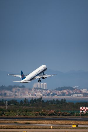 飞机,天空,交通工具,城镇,生活工作,特写,白云