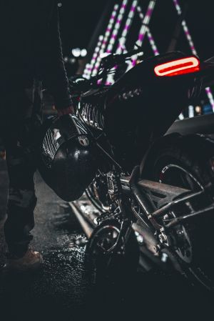 特写,摩托车,道路,物品,交通工具,环境人像,半身像