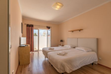 居家室内,酒店,床,生活工作,建筑,全景