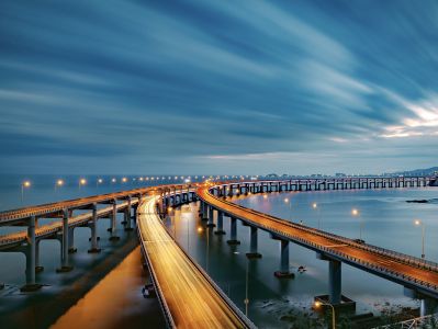 现代建筑,桥梁,建筑夜景,建筑,城镇,湖泊,天空