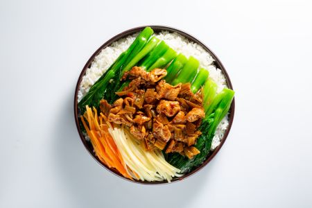 美食,中餐,盖浇饭,主食,蔬菜,厨卫用品,青菜,米饭,物品,生活用品,胡萝卜丝,土豆丝,泡菜,盘子